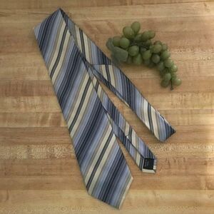 #1185 VTG KENNETH COLE REACTION VINTAGE SILK NECKTIE 59X4